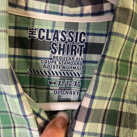 The classic fit old navy xl men’s long sleeve green and blue plaid button down - Picture 5 of 8